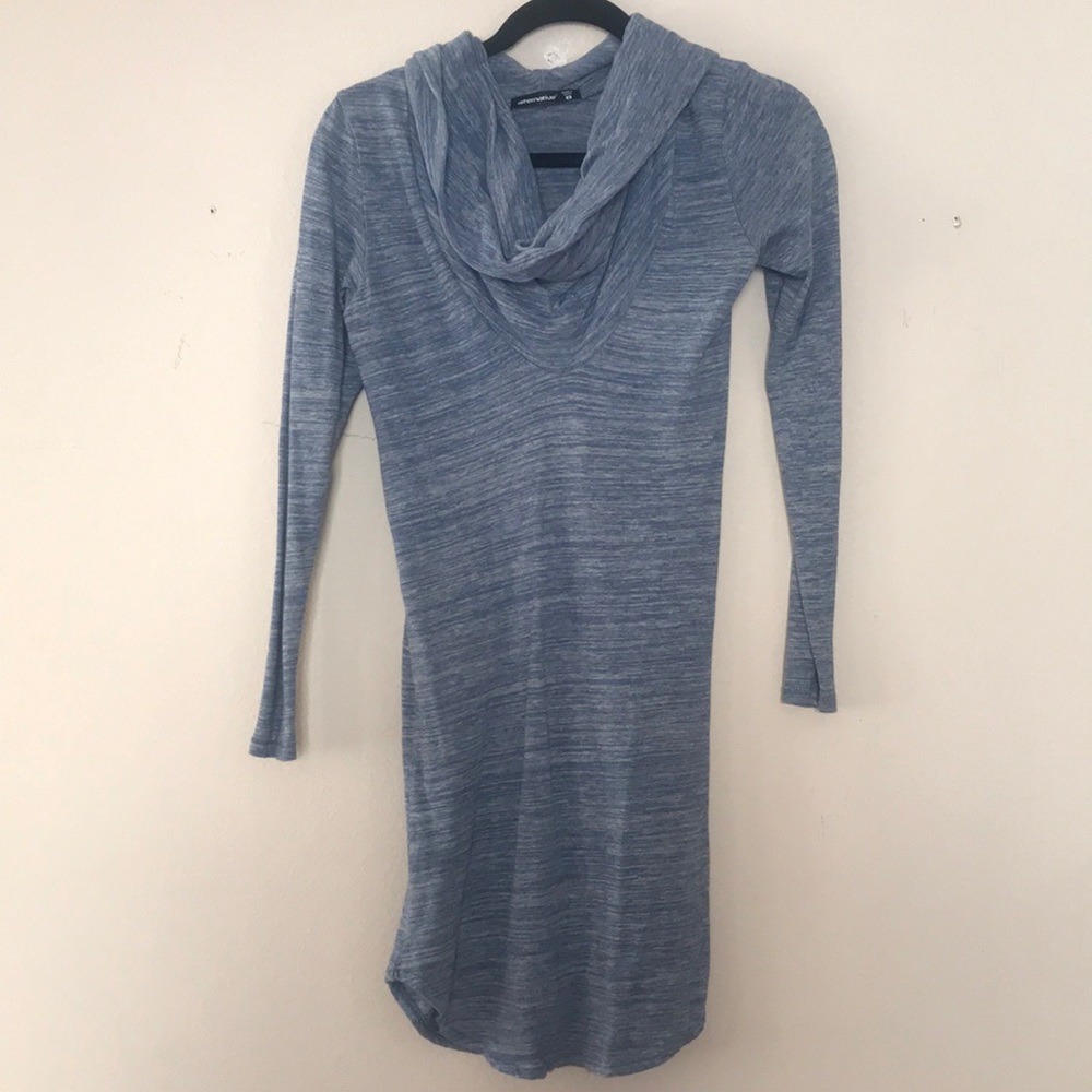 Long sleeve fitted dress